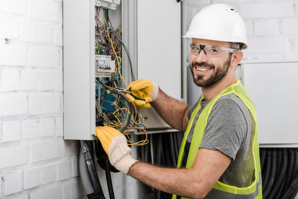 Best Licensed Electrician  in Columbia Heights, MN
